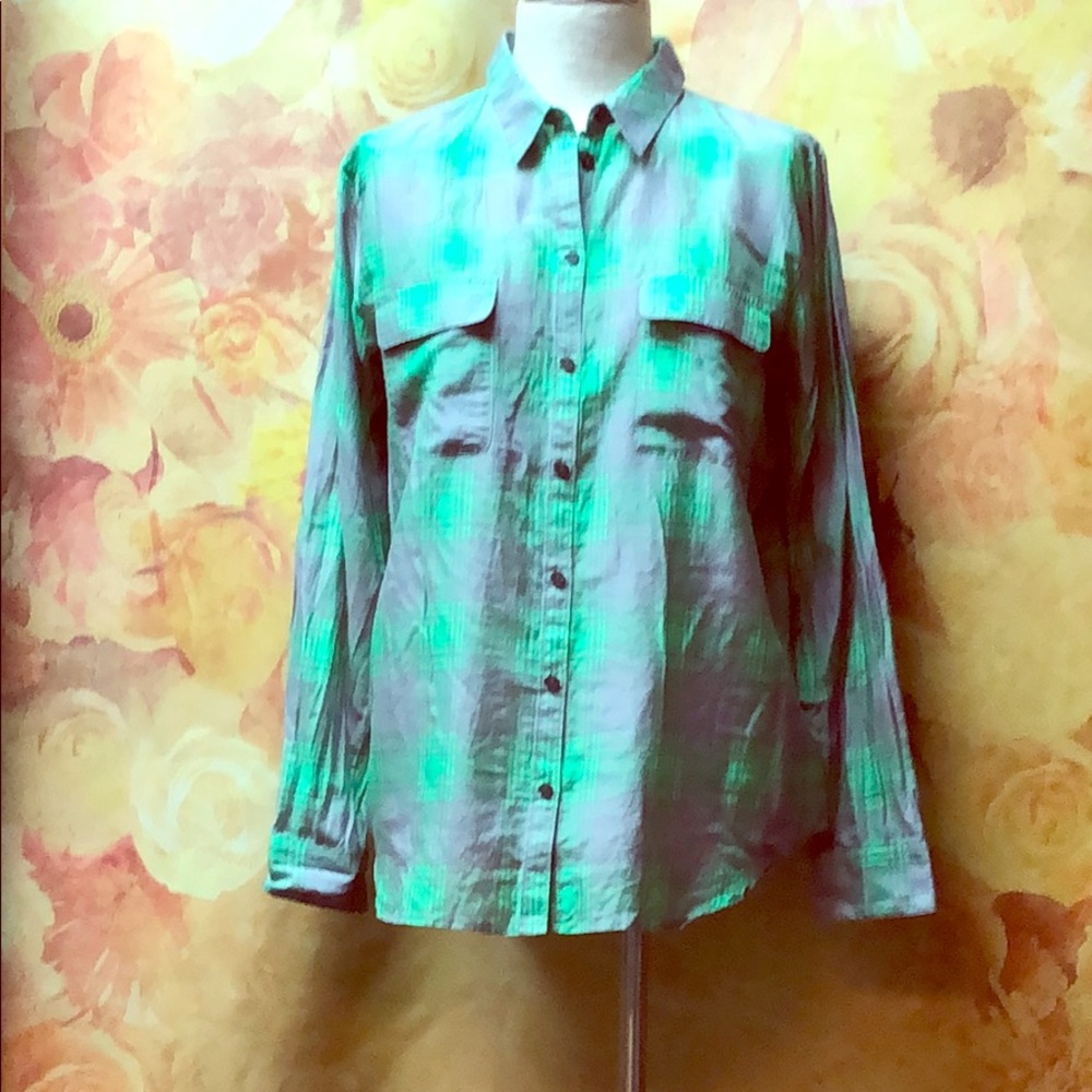 Gap Button down Shirt